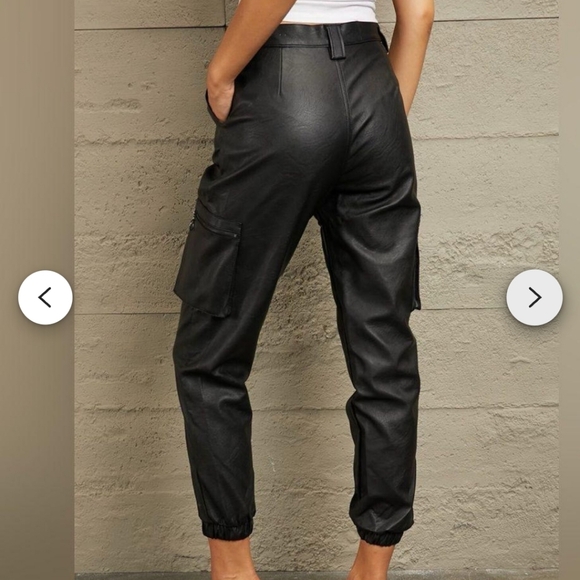 Kancan Black Pleather High Rise Cargo Jogger Pants Size 7 / 27 - Picture 2 of 6